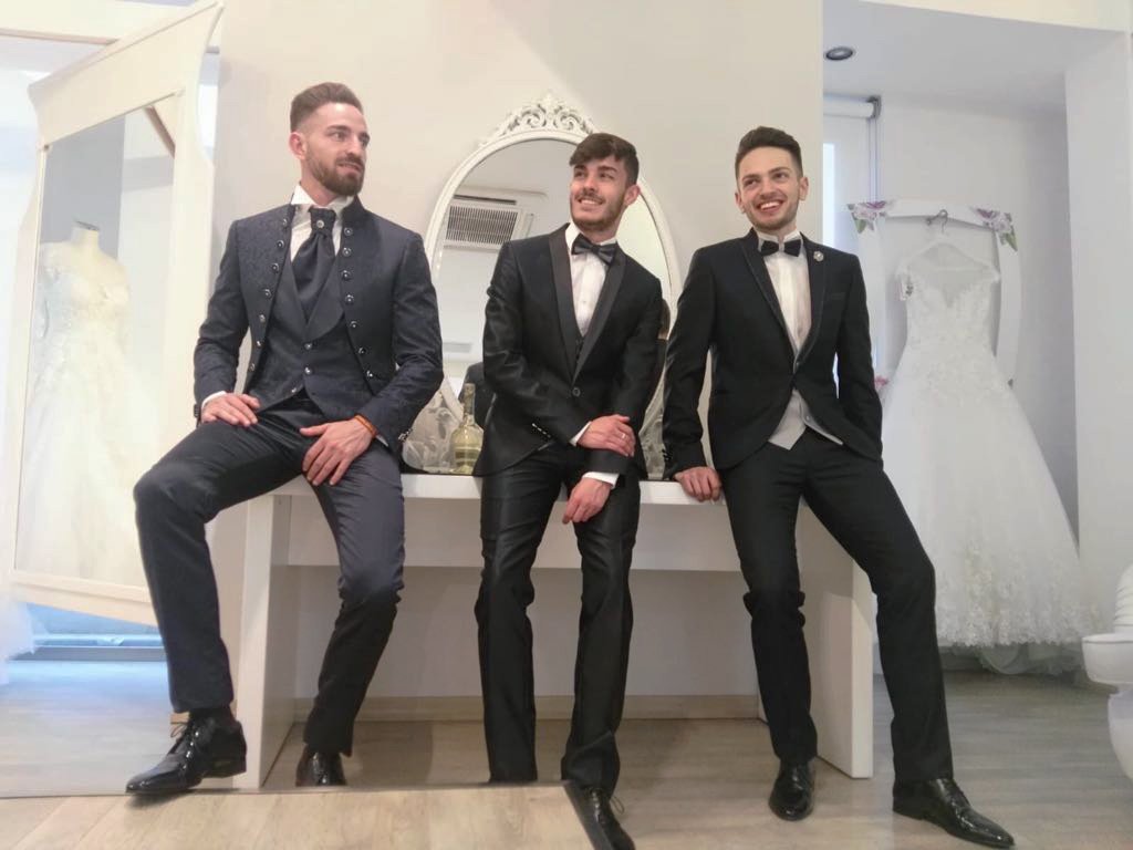 desiosposa's tweet photo. Dal 3 al 5 maggio ci saranno gli Open Days #cerimoniauomo... 🤵👱‍♂️
👉 Sposo, papà, testimone... godranno di #SCONTISTICHE EXTRA ‼️
Prenota il tuo appuntamento per una consulenza gratuita che ti renderà unico: https://t.co/MgKmjeI1am 0909715019 | 3471674736 https://t.co/tAEweLGXSX
