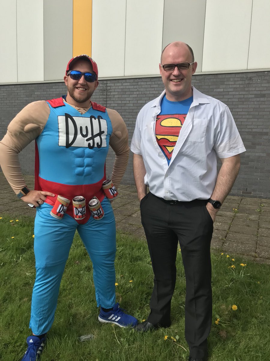 Laurawilliams_2's tweet photo. Supporting superhero day! @COVSF #cashforkids @WendyJCSF @healio15 @nicolageorge88 @jdfreeradio https://t.co/R8mXhhJez1
