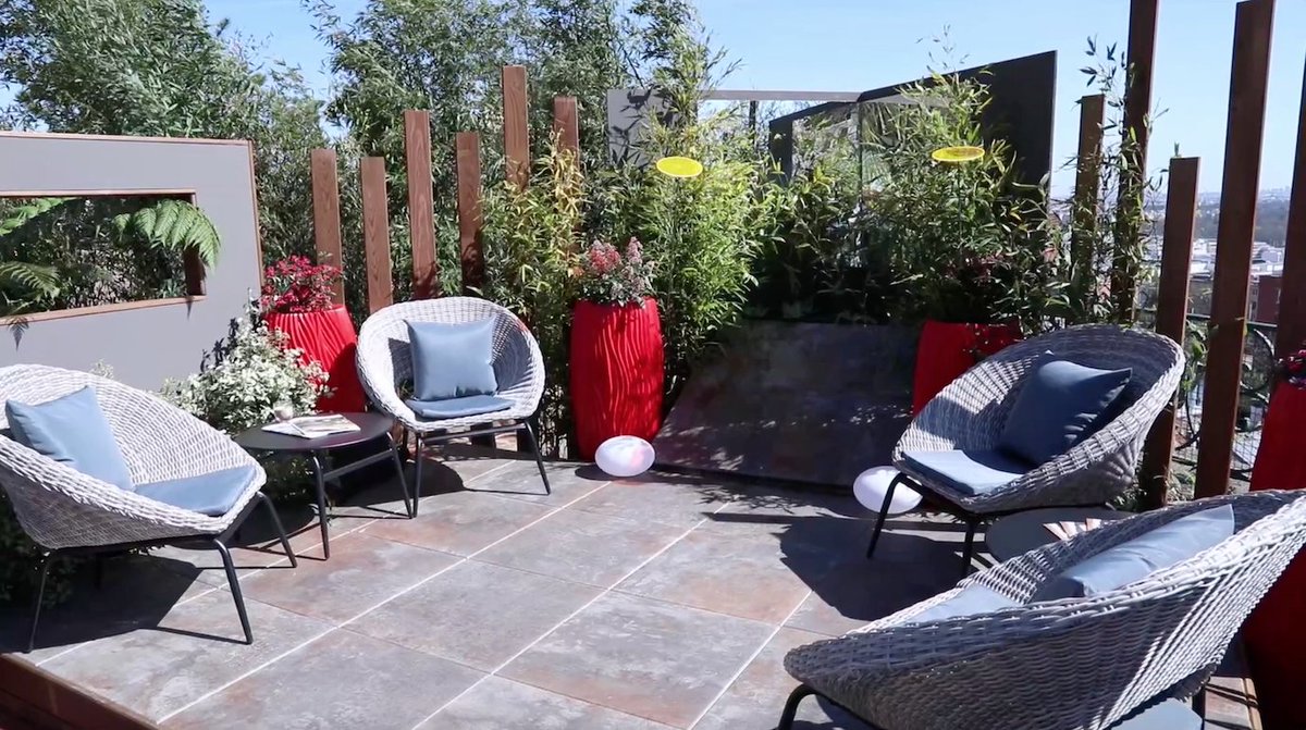 ModulandFrance's tweet photo. Reportage du magazine @ExtDesign_Mag sur le jardin réalisé par @RootsPaysages à @jardinsenseine. https://t.co/E0OyrsCVR5
#pergola #triangulaire #venise #moduland https://t.co/Vm4Oi9oa8F