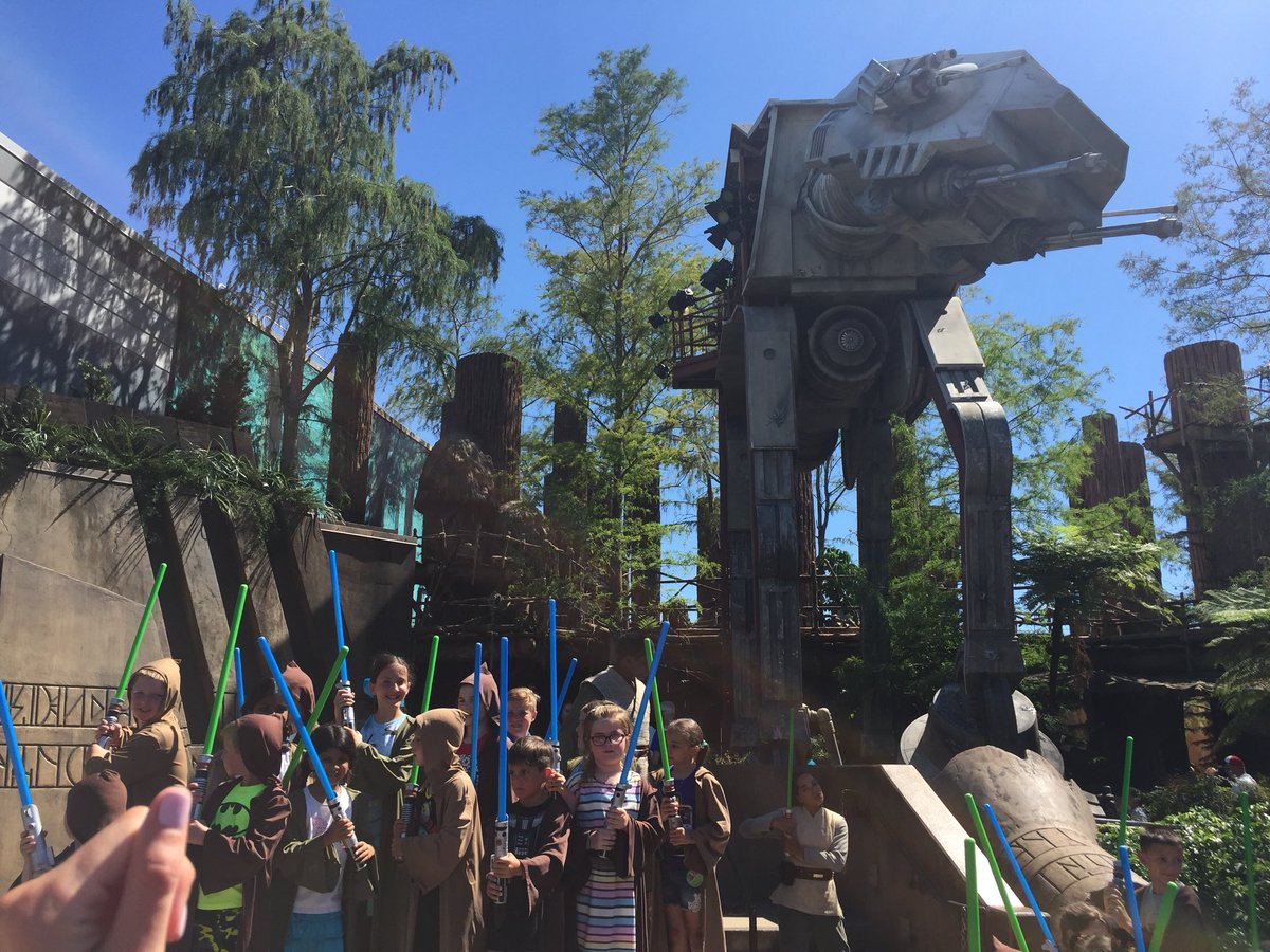 #MayTheFourthBeWithYou #StarWarsDay #StarWars