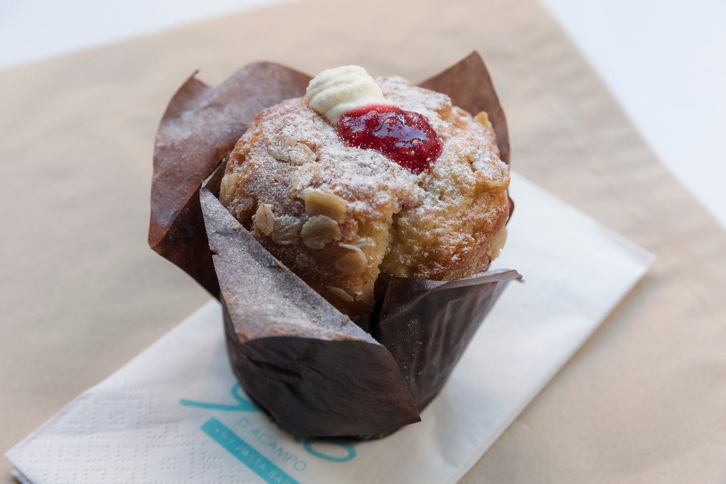 MyPastaBar's tweet photo. Beat that #BankHoliday afternoon slump the deliciously, freshly baked way! xxx

#FridayFeeling #treats #London https://t.co/ZmiXUjTVRC