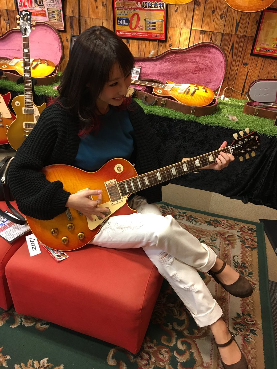 眼鏡ずれずれなるままに レスポールもギブソンか Beck 漫画 のギターの奴が弾痕つきの レスポール使ってたなあ 眼鏡ずれずれなるままに レスポールもギブソンか Beck 漫画 のギターの奴が弾痕つきの レスポール使ってたなあ