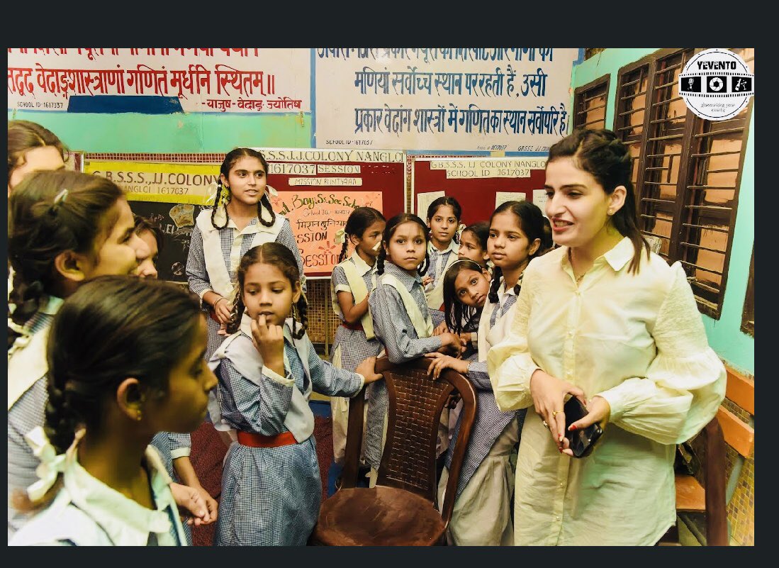 NehaShalini2's tweet photo. Neha Shalini dua is not only taking workshops about sex and personal hygiene it’s about the awareness of society how to make new India 🇮🇳 through new soch taking boys councilling about drugs and alcohol so many cases solved #SwachhBharat #SaveGirlInRealSense #BetiBachao https://t.co/IDxv9gcyTz