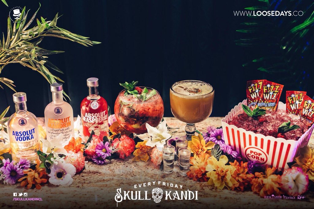 💀🍭SKULLKANDI GIVEAWAY COMPETITION🍭💀 

1 x House of Smith Table 👑
1 x Bottle of Vodka 🍾
1 x Cocktail Sharer 🍹
6 x Free Entries 💰

FOLLOW AND RETWEET TO ENTER 💙