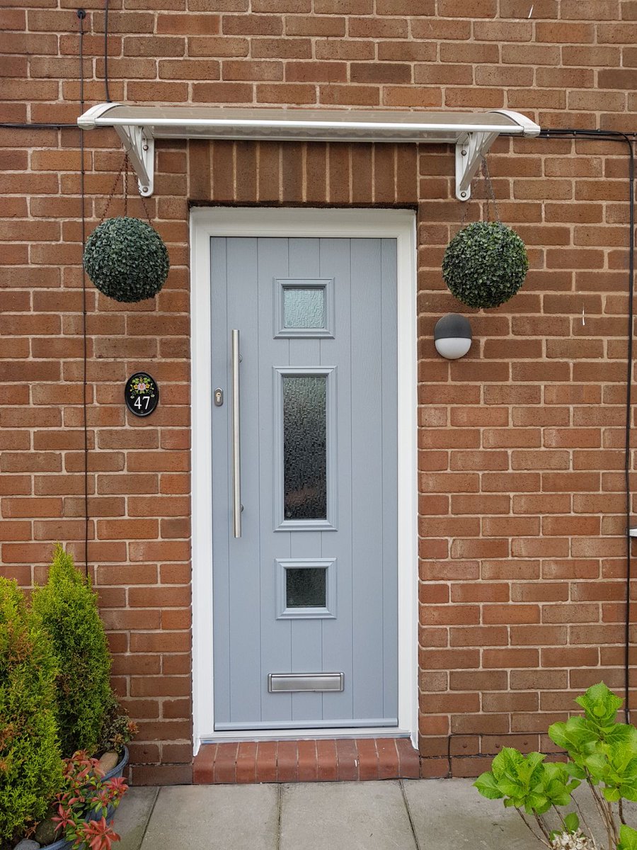 BandWWindowCo's tweet photo. Another stunning @SolidorLtd installed today. This #frenchgrey #genoa complete with #polehandle, #highsecurity #ultion cylinder and #solidtimbercore making our doors the most secure on the market #solidorstylewall #doorenvy #sotm #beforeandafter #installernetwork https://t.co/gMWLoGwWHw