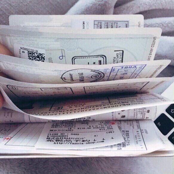 TravellerThing's tweet photo. Life goal: Fill my passport with stamps from around the world 🌎 https://t.co/6L5p2qIGCX