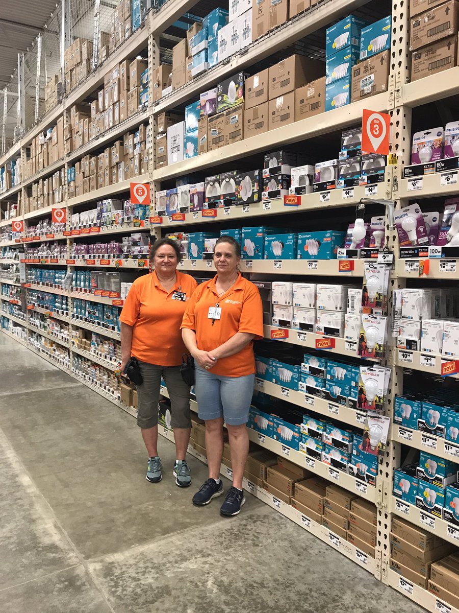 linda_burleson's tweet photo. 8540 awesome Met team, great job on light bulb set! Looks Great!
@JerryBusing @Adambryant1996 @GeorgeBlackwe12 @Kimhagood4 https://t.co/gWcdxyQ4lj