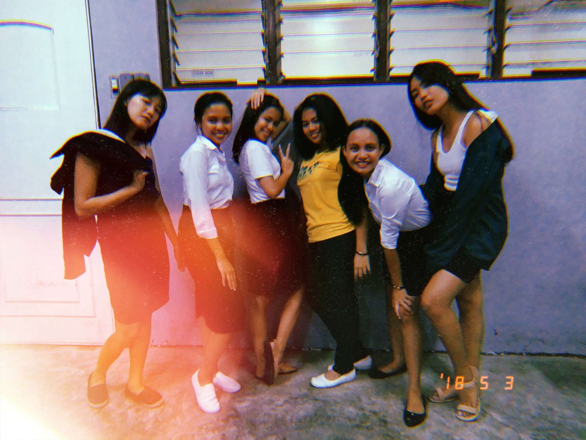 dolores_rona's tweet photo. THESIS DONE
GRADWAITING IS NEAR
#NoMorePuyaters
#YesToMagPaGorgeousNa
#GoGoGoGo https://t.co/FEBF0sfZGb