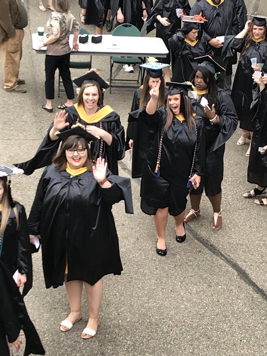 swkterry's tweet photo. Graduation #OUGrads https://t.co/eDxtCor1FY