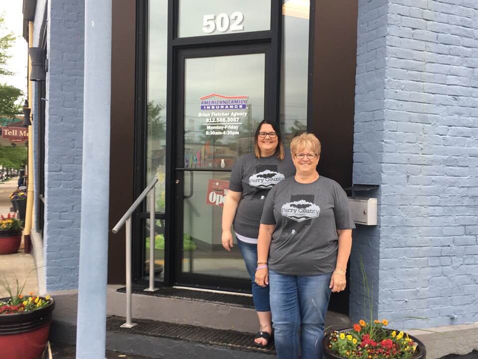 erin_O5's tweet photo. American Family love Perry County
β€οΈπ ππ #pickperry #lovewhereyouwork #lovewhereyoulive #pickperryday @pickperryIN https://t.co/uOO5HLs0iP