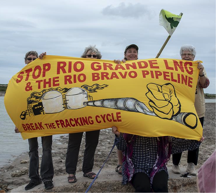 SierraClub's tweet photo. US &amp; European activists in TX, NYC, Ireland, France, &amp; Germany  coordinated a week of actions called #BreakTheFrackingCycle, directed at stopping the Rio Grande LNG export terminal &amp; Rio Bravo Pipeline proposed for South Texas https://t.co/yzZXZZxReg @TexasSierraClub https://t.co/i7wJOHlnzX