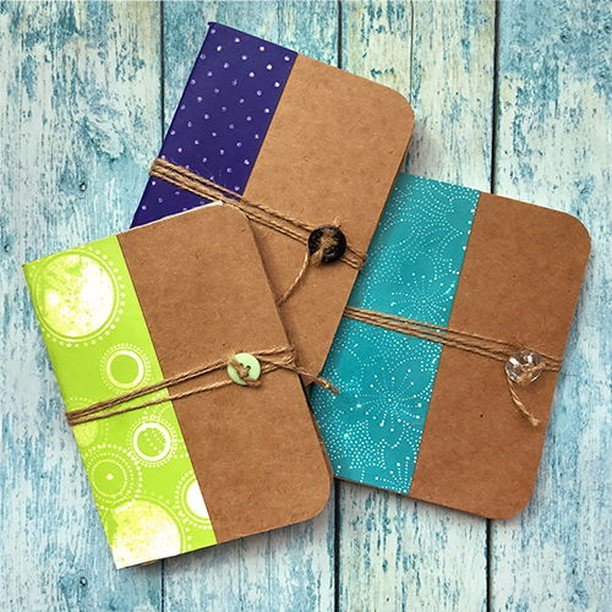 clearsnap's tweet photo. #pocketjournaling is a great way to express yourself on paper, and making them is great #crafttherapy too!  Projects by the lovely @holtonsusan

#artjournal #journalart #plannergirl #plannedit #sheplans #colorbox #clearsnap #colorboxink #wordygirl #plann… https://t.co/Ewrs4TVARu https://t.co/XycqUk78ht