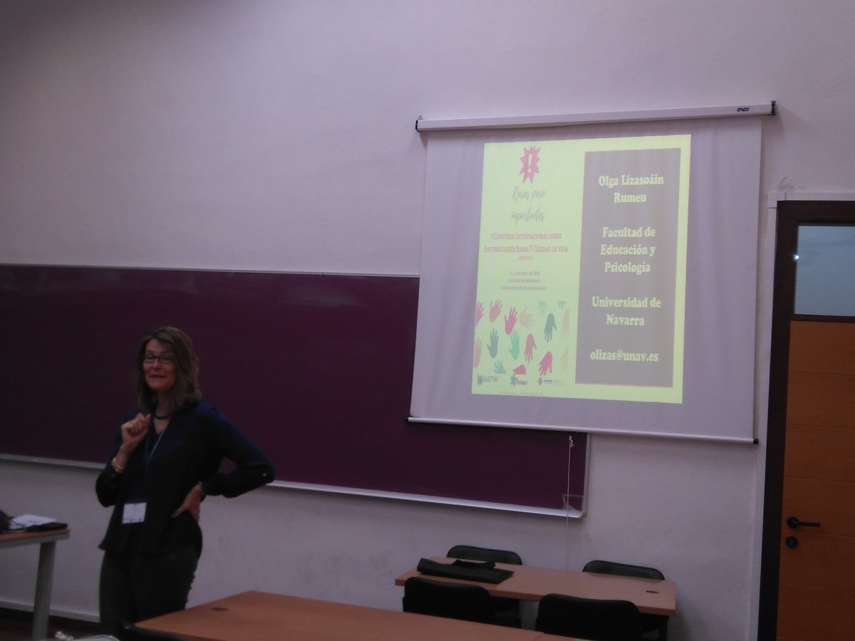 INeDITHOS's tweet photo. Continuamos con el Taller 14 específico para familias: “ Mi hermano tiene una enfermedad rara... ¿y yo qué?” Por la Dra. Olga Lizasoáin Rumeu 🗣
#EERRYCV #ABAIMAR #INeDITHOS @INeDITHOS @abaimar https://t.co/TSAFRdTqHA