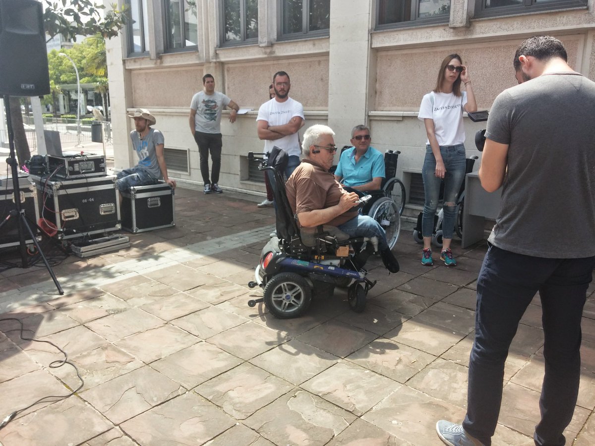 me4eu's tweet photo. @UMHCG Počela je Simulacija u kojoj učestvuju predstavnici Skupštine, Glavnog grada i Vlade! #IndependentLiving #ENILilDAY #ILDAY2018 #me4eu https://t.co/AWiIcLm5fe