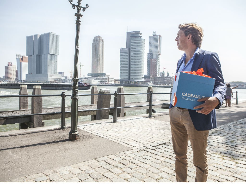 Quantib's tweet photo. 9 coolest #Rotterdam #startups, guess who's on the list? #Quantib #WeTechRotterdam #ArtificialIntelligence #Radiology https://t.co/v6jldoCuJC https://t.co/LYV6fciyLr