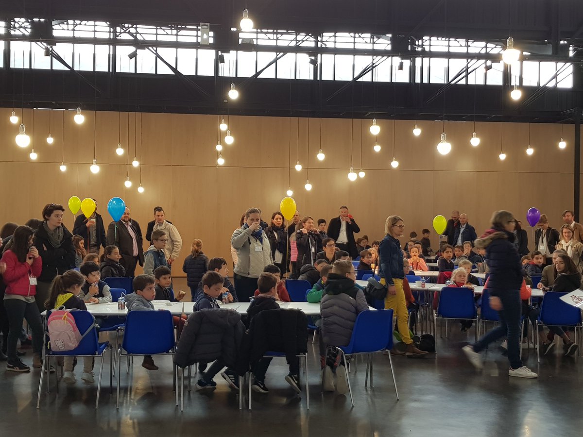 TopBureaux's tweet photo. Journées des familles à Laval le 27 avril. 😇
La Qualité de Vie au Travail, ça vous parle ? #QVT #ChezLactalis https://t.co/9kZP0strsp via groupe_lactalis https://t.co/lvLq20Y34G