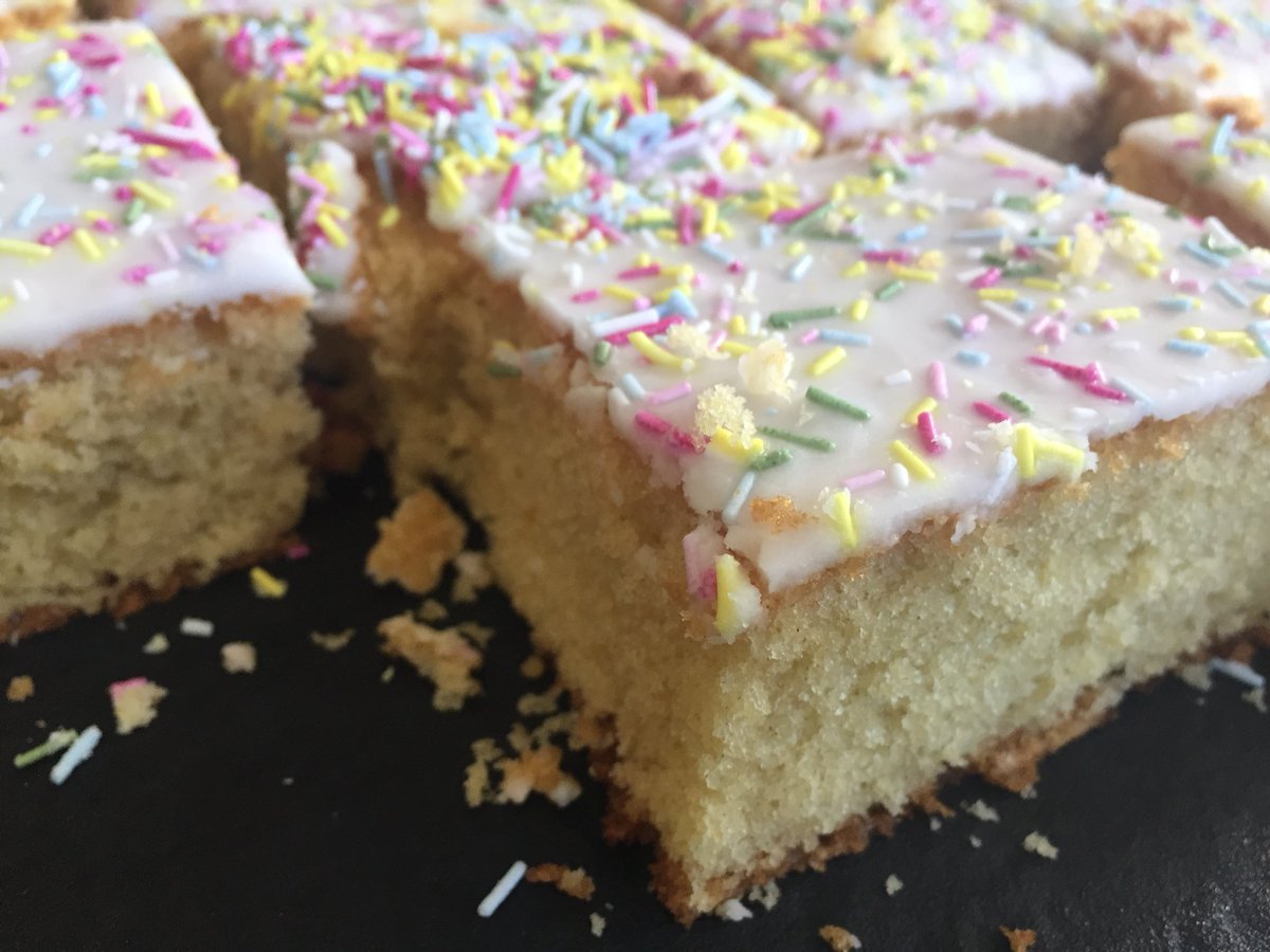 Braveblue_199's tweet photo. #cake for breakfast? Go on then...🍰
BB🏁 https://t.co/nzDD1ZEmuI