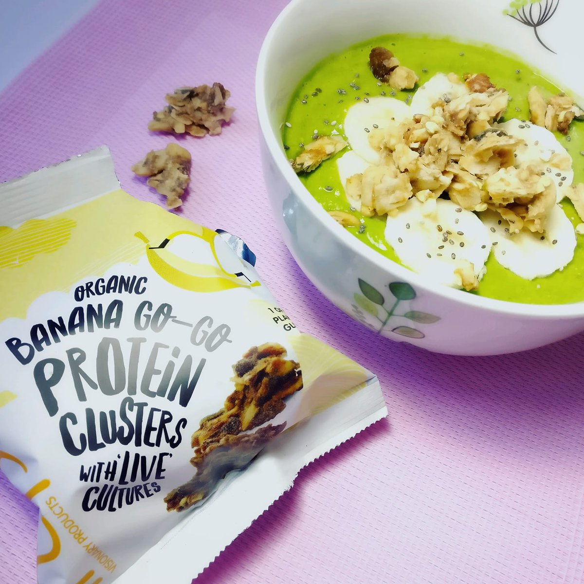 inspiralled's tweet photo. 🌞Sunshine to us means smoothie bowls! 🍹
Our new Banana Go-Go Clusters make awesome toppings for smoothies and porridge (that's if they make the journey from bag to bowl without being nibbled beforehand) 🍌🏄

https://t.co/797RYq8Z78…/banana-go-go-protein-clusters https://t.co/Y2uAxbcapn