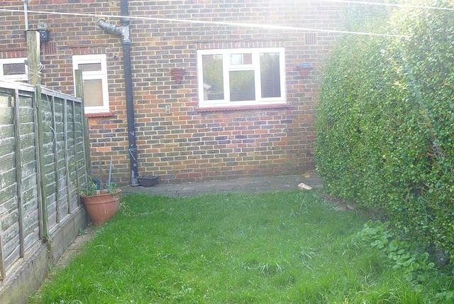 *NO DEPOSIT OPTION* View this #garden flat on Beal Crescent before its too late! ONLY £900pcm! bit.ly/2HSw0oM