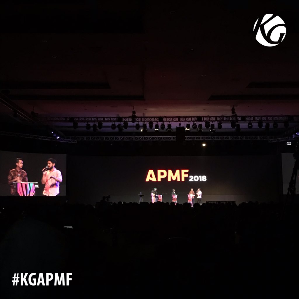 kompas_urbana's tweet photo. Sesi yang tak kalah menarik dari @APMFbali hari terakhir adalah “The Rant: Influencer Marketing”. Pihak Brand vs Agensi Periklanan vs Influencer. Bicara tentang brief dan regulasi. Siapakah yang menang? 😁 #APMF2018 #KGAPMF https://t.co/M4uKbRtpjx