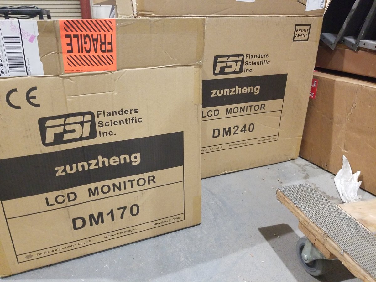 walterbiscardi's tweet photo. Returning from am3 day conference to @FSImonitors boxes in the studios makes me a little giddy. #postchat #filmmaker #videoproduction #studio #atlanta #georgia #postproduction #filmmaking #greenscreen #GPStudios https://t.co/q0M2J0SeC2