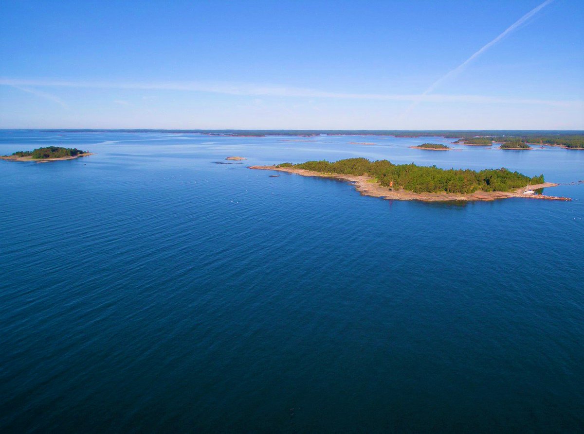 goodnewsfinland's tweet photo. MT @DiscoverFinland: There are numerous islands and skerries in the Espoo archipelago, and #Espoo’s Waterfront Walkway is 40km long - these are just two of the natural attractions drawing visitors to Espoo. Learn more: https://t.co/eXYfz2Tnh6 https://t.co/UAb1ZuRbTP #Finland