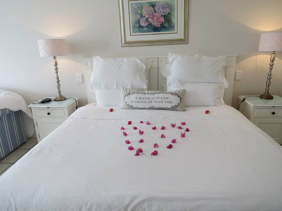 WesternCapeGH's tweet photo. Stay at Gordon's Beach Lodge 

Self-catering, bed and breakfast accommodation in Gordon's Bay. Call: 021 856 3519 Email: info@gordonsbeachlodge.co.za https://t.co/0GB9XpvVIa #accommodation #gordonsbay #gordonsbeachlodge #selfcatering https://t.co/NW887AI3dW