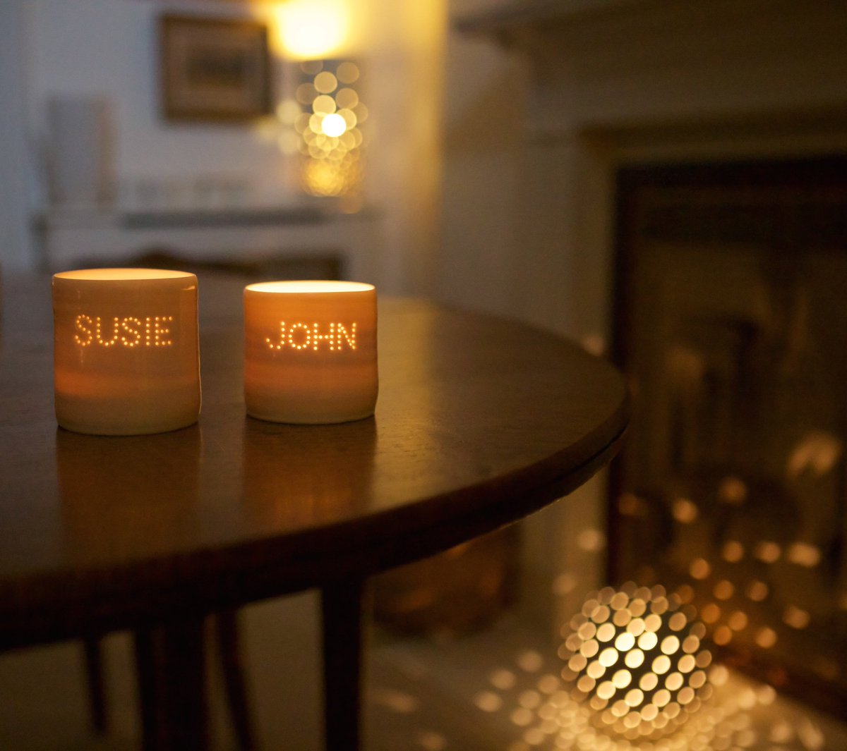 luna_lighting's tweet photo. Make your occasion extra special by creating a personalised tealight #personalised #extraspecial #specialoccasion #bespokedesign #personalisedname #customised #specialdesign #name #nameplace #homestyling #specialevent #lightingdesign #tablesetting #tableplace https://t.co/I26uUjx2Te