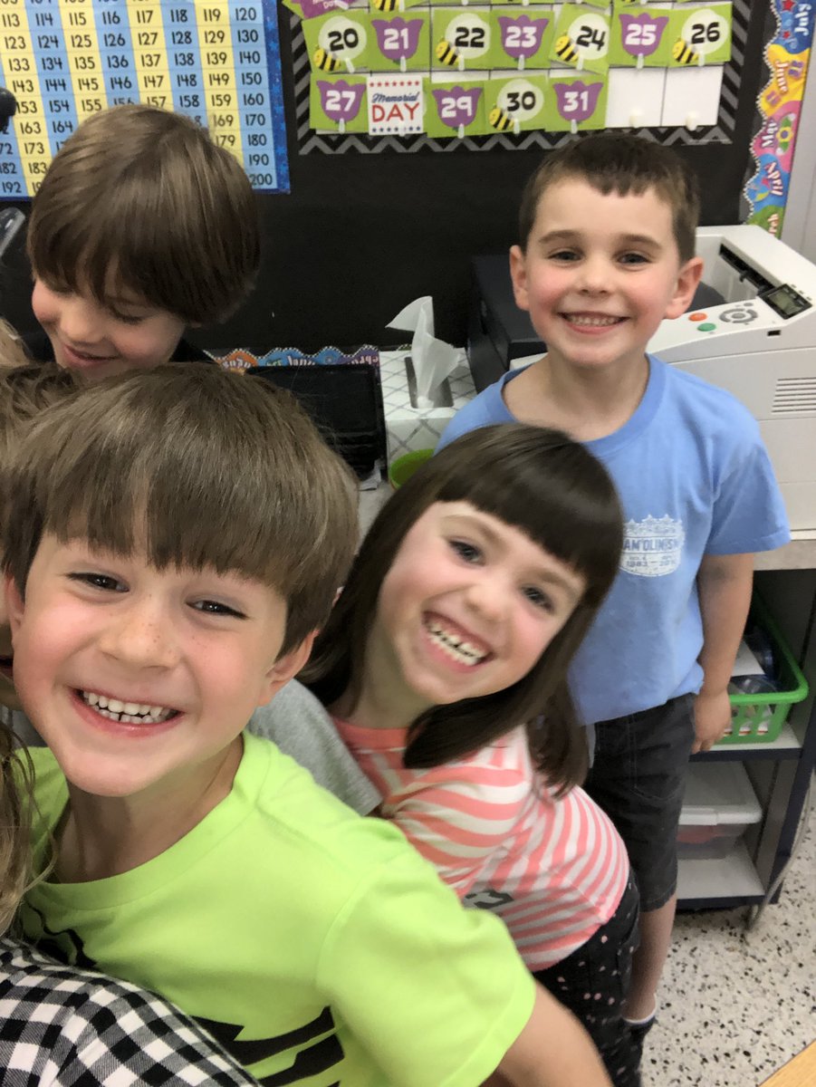 sarahgee003's tweet photo. You know you’re in a technology age when a student comes up and says “can we take a selfie?” https://t.co/tr8YWebICL