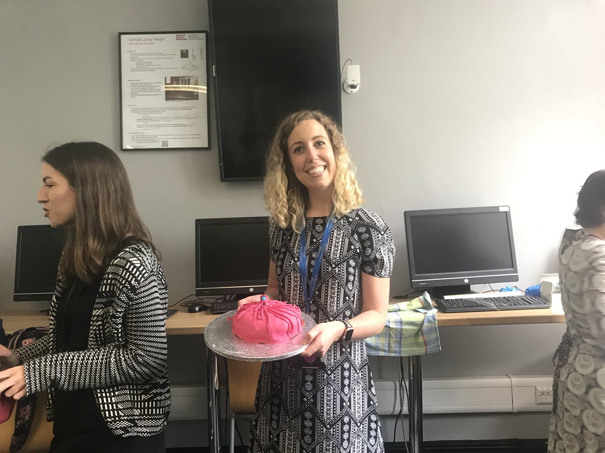 joannamandrews's tweet image. @MidwiferySHU @MidwivesRCM @MaSHmidwives Midwifery themed cakes for #IDM2018