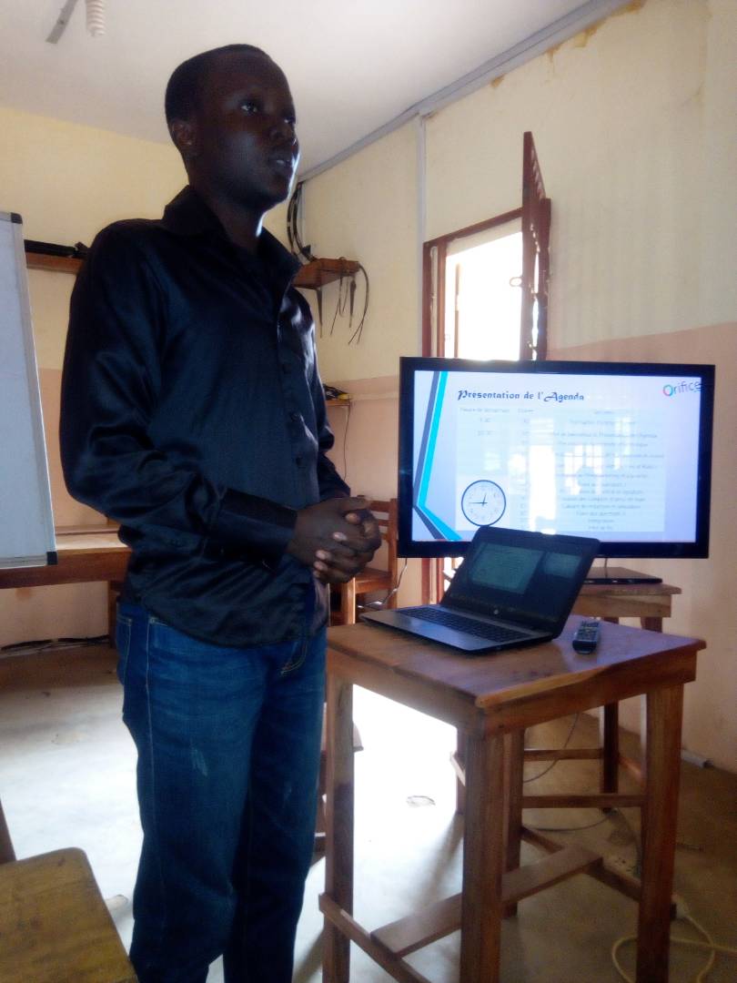 Matheiho67's tweet photo. #OrificeADS
L'équipe ORIFICE est sur le lieu de formation pour les nouveaux contributeur Web. #orificejobs #emploi @issa_kayoum @Vianney08583405 https://t.co/PZ8qQCQhmM