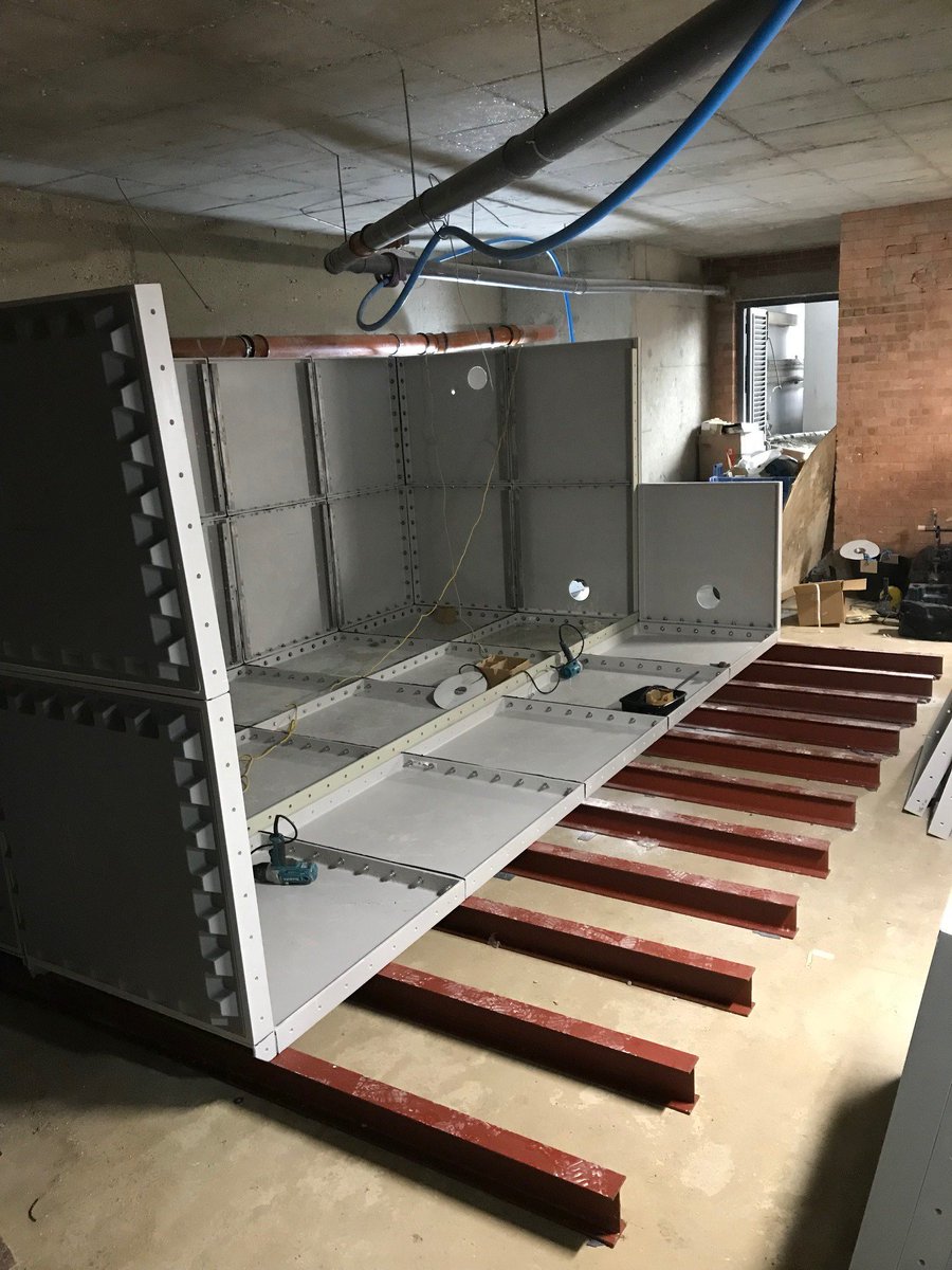 PurStorage's tweet photo. First day onsite , @PurStorage supplying and assembling 42,000 totally internally flanged tank in Croydon. https://t.co/KoL0BD0ZI2