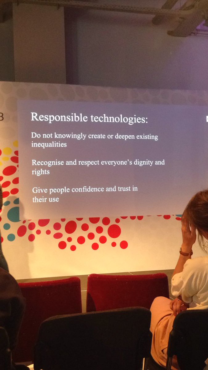MCB_Berlin's tweet photo. "Making responsible tech the new normal" Und wie muss das aussehen? Im Cube haben Sam Brown und @StavBarShany ein paar Vorschläge. #mcb18 #rp18 https://t.co/6sqPJsgAaw