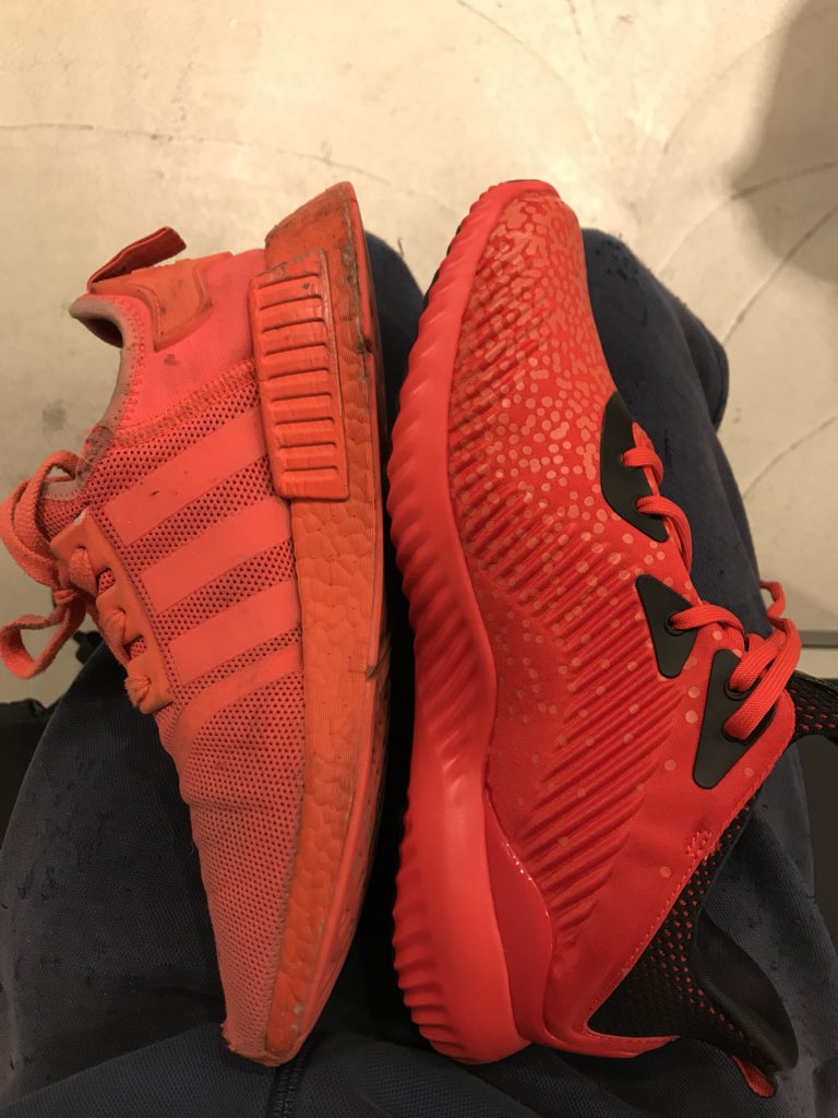 J_loves_P1's tweet photo. #keepred #red #aka #赤 #紅く染まる
#newshoes #adidas #ADIDASNMD #alphabouce #bounce
#アディダス #アルファバウンス #シューズ #スニーカー @adidas
靴下と下着以外全部アディダスだった
#ヘンテコ外国人 #日本一周 #近畿制覇 #大阪府 #心斎橋筋 #アディダスストア #拡散希望RTおねがいします https://t.co/n8kfkjhLNf
