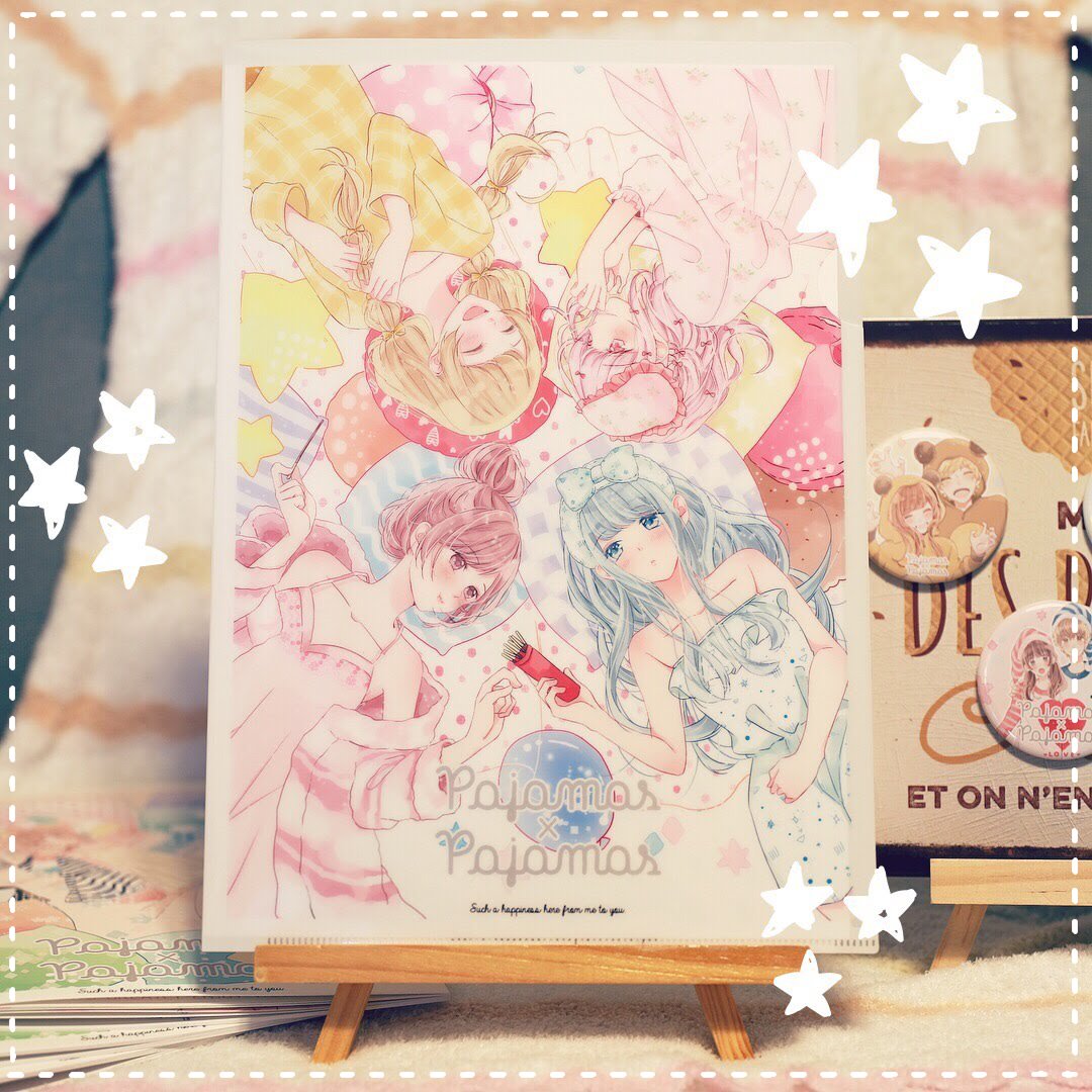 新刊セットのイラスト集・クリアファイル・マグネット(ランダム1種)こんな感じです~!明日のコミティア124のL45bにて頒布いたします!^ー^*21時から通販ページもつなげます!