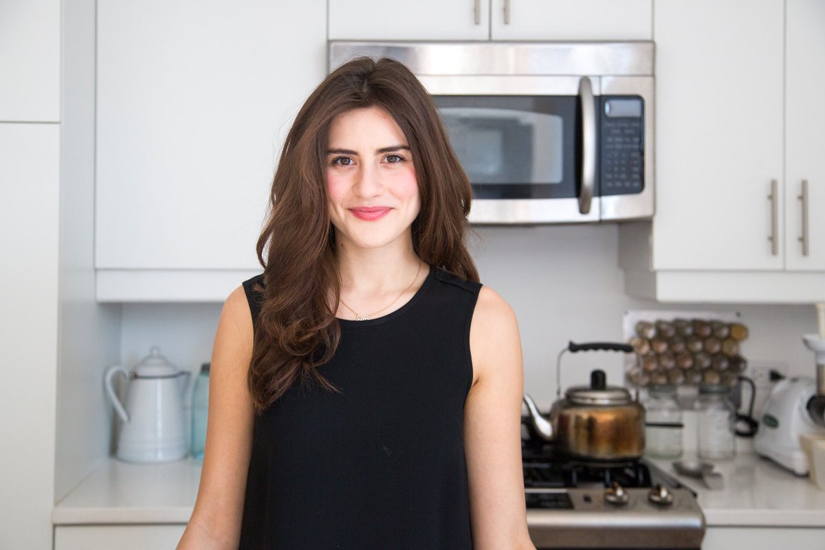 FoodOnTheEdge's tweet photo. We are delighted to announce that Lauren Singer will be one of our speakers at #FOTE2018.

Lauren was an Environmental Studies major in College and Lauren wanted to lessen her impact, so she started her Zero Waste journey.
Check out @Trashis4Tossers https://t.co/87MzO6XhTC