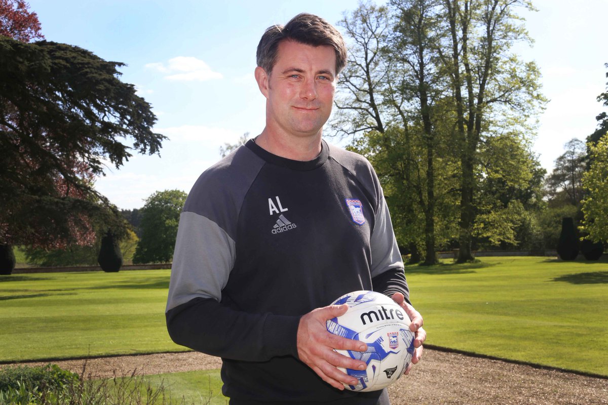 CulfordSchool's tweet photo. Culford's Football Academy is led by Ipswich Town coach and former Republic of Ireland international, Alan Lee. Read more: https://t.co/Z08Sfu1KWN β½οΈ #creatingindividuals https://t.co/si1Psb5kse