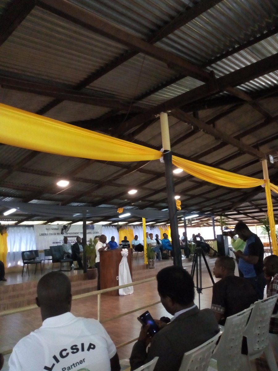 MichaellaConteh's tweet photo. @Solidaridad_wa #LICSIP Launch..Official welcome statement by MacArthur Pay-Bayee CR Liberia @Lamisi_d @BossOwus https://t.co/MfcGn0Q4Fo