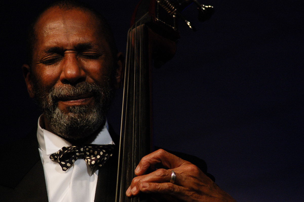 Happy birthday Ron Carter 
1937 5 4                81  