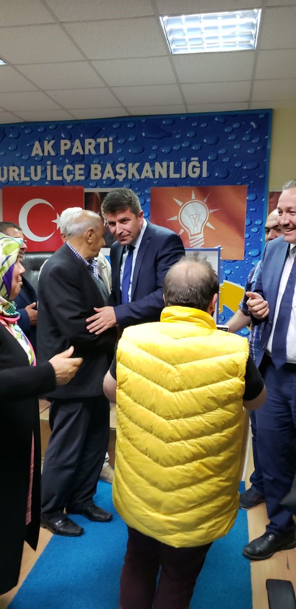 Çorum Ak Parti Sungurlu İlçe Başkanlığı'na ziyarette bulunduk.İlgi Ve Alakalarından Dolayı Teşekkür Ediyoruz.