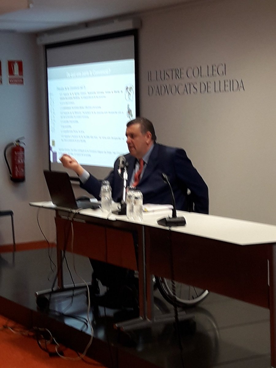 FederacioAllem's tweet photo. Josep M Solé @PepxSole parla sobre Tutela "massa és paternalisme, massa poc és abandonament" @FTutelar #CDHPS #discapacitat #TutelaDrets https://t.co/o4jwx1xPR3