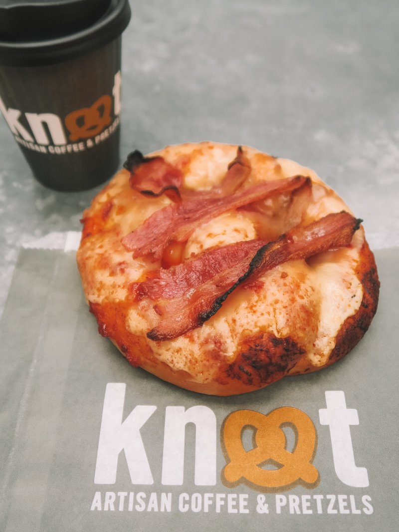 Hooray for a long weekend ahead! If you're leaving London for the #bankholiday, remember: It doesn't matter how old you are, buying snacks for a roadtrip should always look like an unsupervised 8 year old was handed £50.  FYI: #knotpretzels make really good roadtrip snacks.