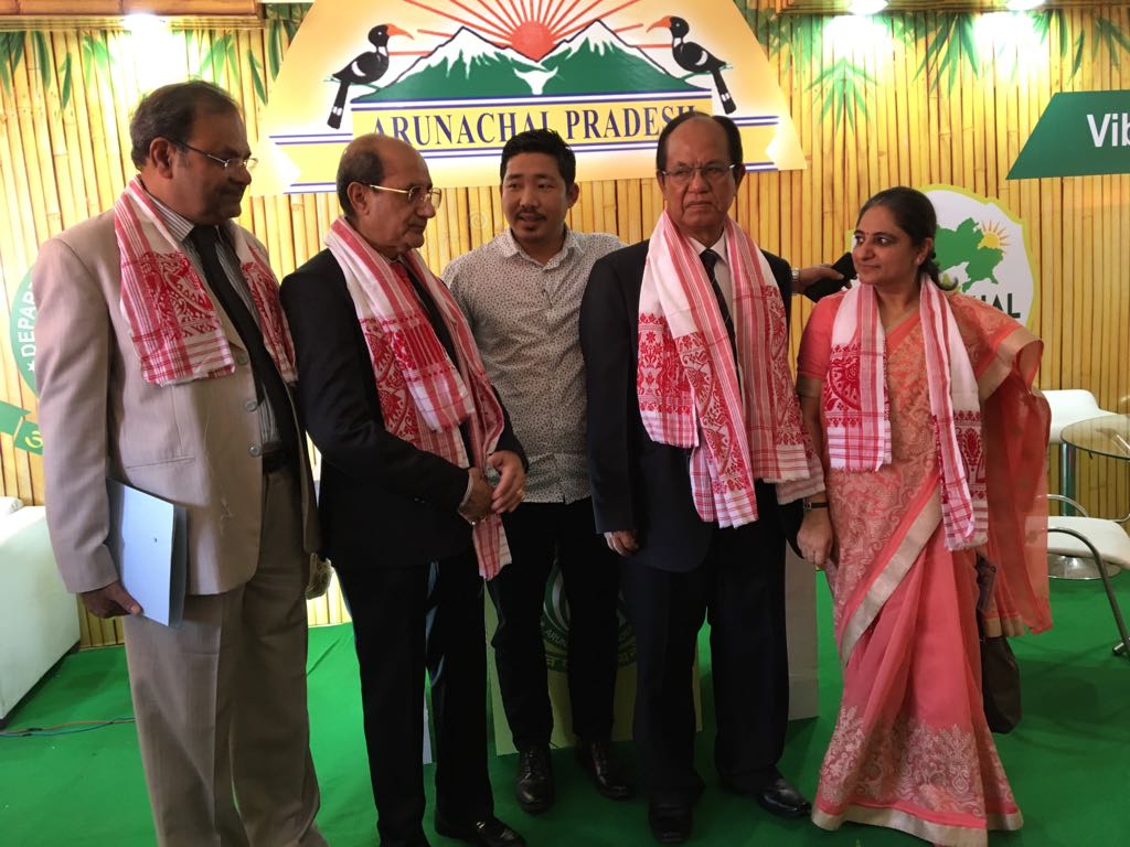 DPIITGoI's tweet photo. Dr @vandanakr24x7 , JS, DIPP, explained the various flagship programmes of the Central Govt for North East including recently launched #NEIDS at the Vibrant North East Summit organised by @CARD_NEWDELHI at Guwahati. https://t.co/H4FgC0kpLc