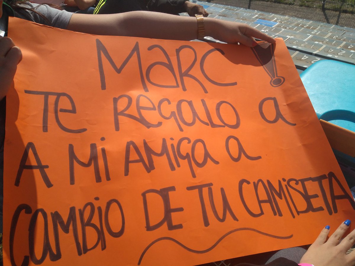 Maarta01's tweet photo. Desde Extremadura en la pelousse!!! Un saludo para todos!!!! Marc atento!!! @motosjerez https://t.co/lcUgWPKZPj