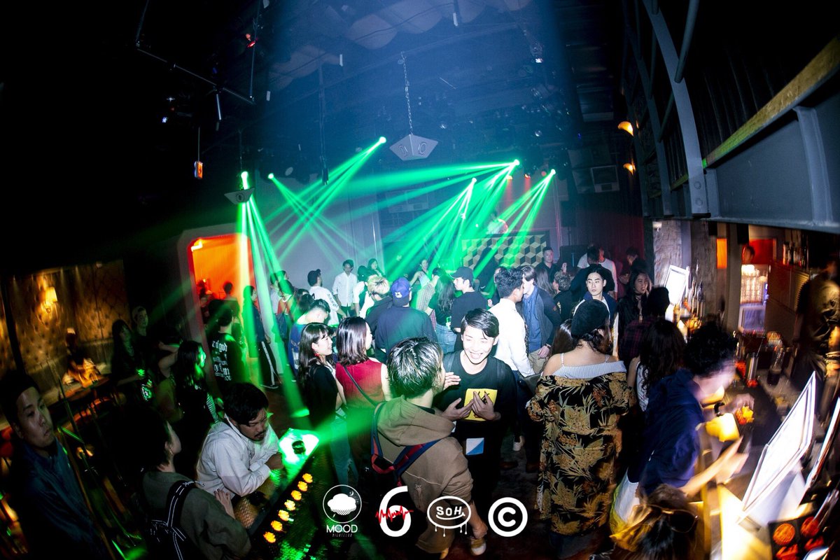 SIXTHSENSE_thu's tweet photo. Last Night🌩 

Next Time May 10
Last Night Party Snap!!

#SS_mood  #moodnightclub #themoodstrikes https://t.co/hR4EUyTExQ