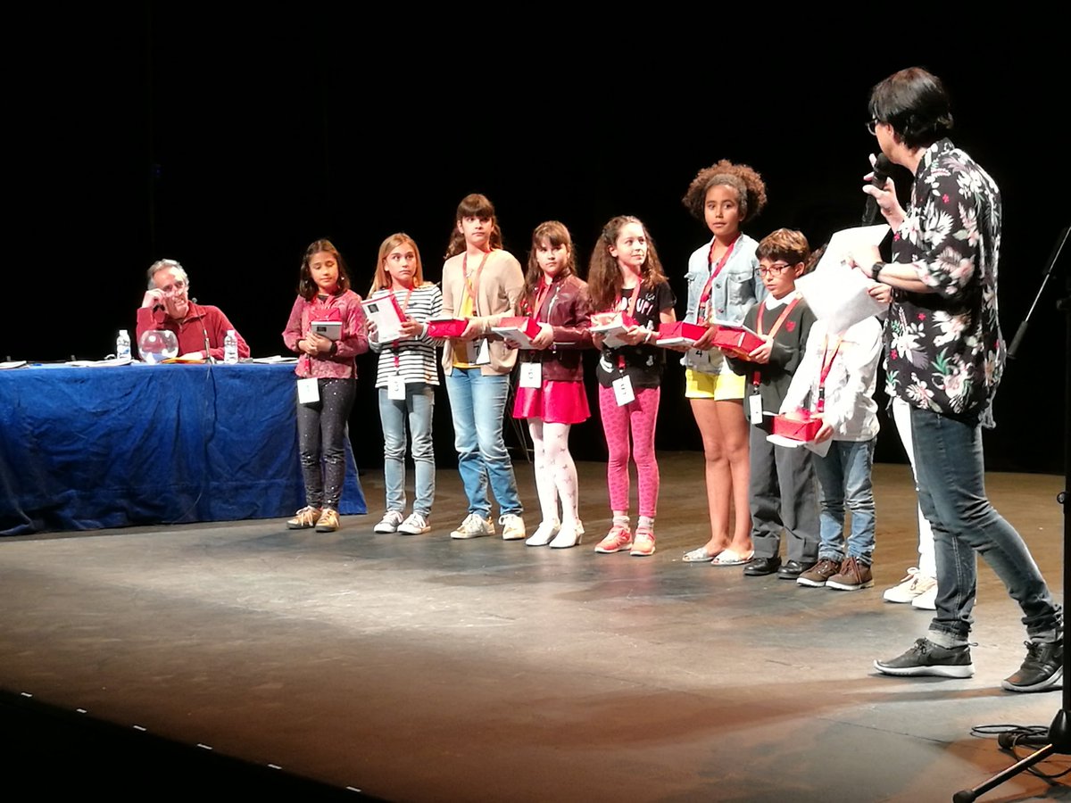 llegirenveualta's tweet image. Sabem qui arriba a la final, però tothom hi guanya, n&apos;estem segurs! #comprensiólectora #expressiólectora #expressióoral #cooperació @enciclopediaCAT @textlagalera @editorialgalera #escolesdeGirona #TeatreSalt