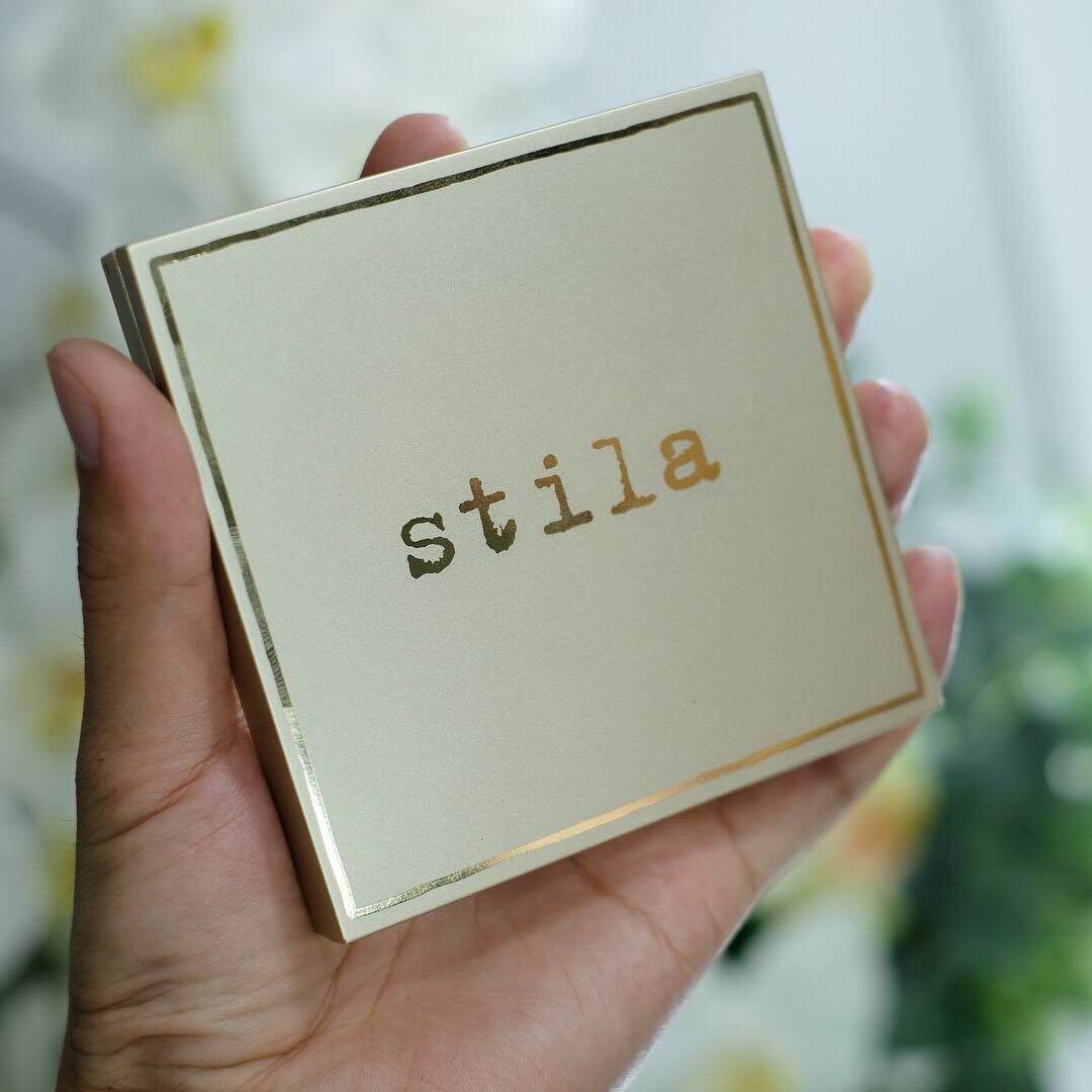 First_make_up11's tweet photo. #รีวิวกรุบกริบ

เฟิร์สได้พาเลท อายแชร์โด้ของ stila cosmetics มาใหม่ตอนไปเกาหลี จะบอกว่าสีดีมาก มันคือใช่สำหรับเรา เม็ดสีแน่น #ตอนนี้คือใช้แต่งเจ้าสาวบ่อยมาก 

*ราคาประมาณพันหน่อยๆนะถ้าจำไม่ผิด https://t.co/akCRKy3rrv