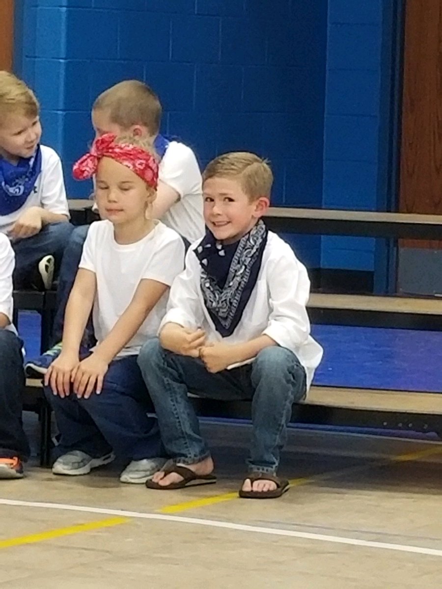 BenDownsACS's tweet photo. Enjoyed watching Cooper &amp; his classmates in his first school musical program @FESpanthers 
#Ivebeenworkingontherailroad
#downbythebay https://t.co/uaqoRZ3jYR