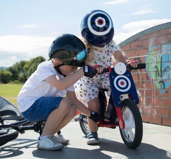 Perfect for the mini mod in your life! #kidsbikes #balancebikes   justbalancebikes.com/kiddimoto-scoo…