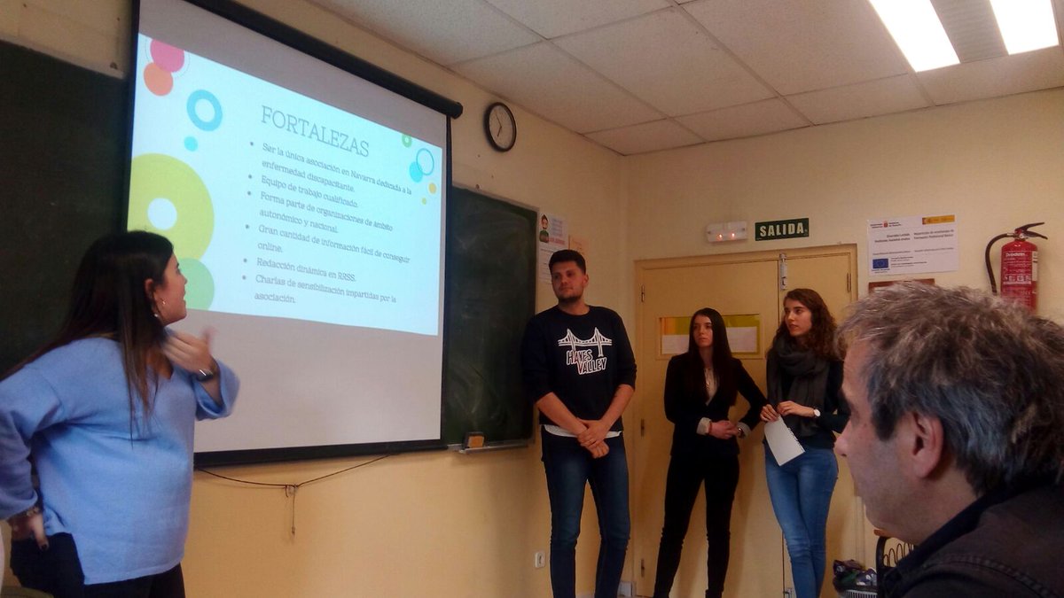 anpheb1's tweet photo. @anpheb1 #ANPHEB #MarketingDigital #cambiaconsentido #AySS La Asociacion Navarra Espina Bífida ANPHEB ha estado de jurado en un concurso, simulacion de agencias de marketing digital, que eran alumnado de 1º curso de Marketing y Publicidad del CIFP María Inmaculada de Pamplona https://t.co/msJNqO41kV